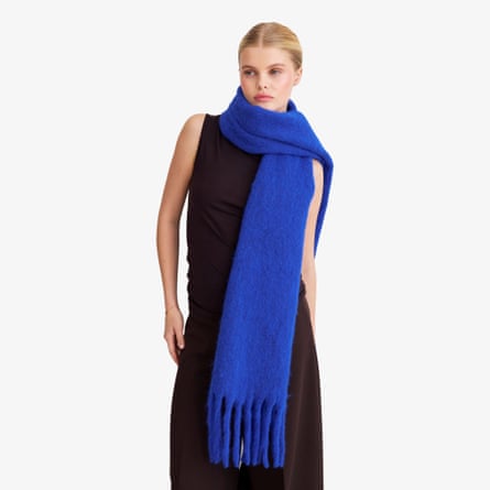 Arctic Fox & Co The Reykjavik Scarf with Wool in Electric Blue