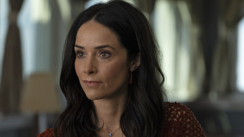 Abigail Spencer as Louisa in Best Medicine